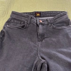 Women’s Lee relaxed fit jeans